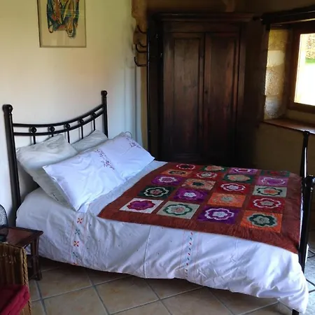 D'hotes Lasserre Bed & Breakfast Saint-Amand-de-Coly